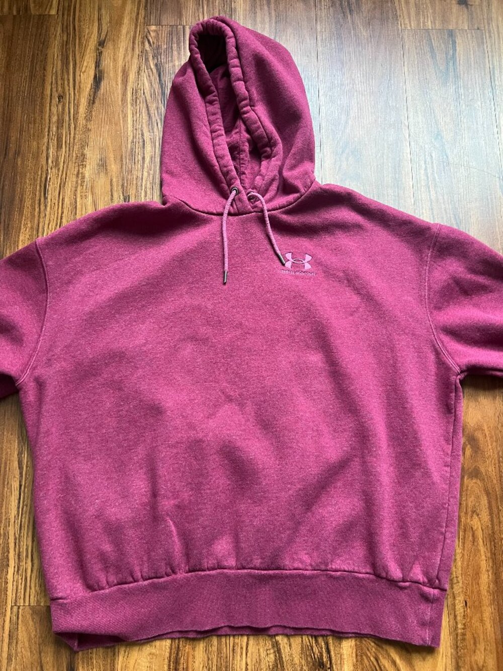 Under Armour Hoodie Women’s Large L Burgundy Maroon Fleece Pullover Athletic